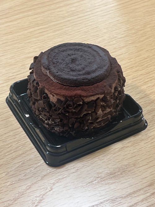 갑자기 받은 초코 케이크